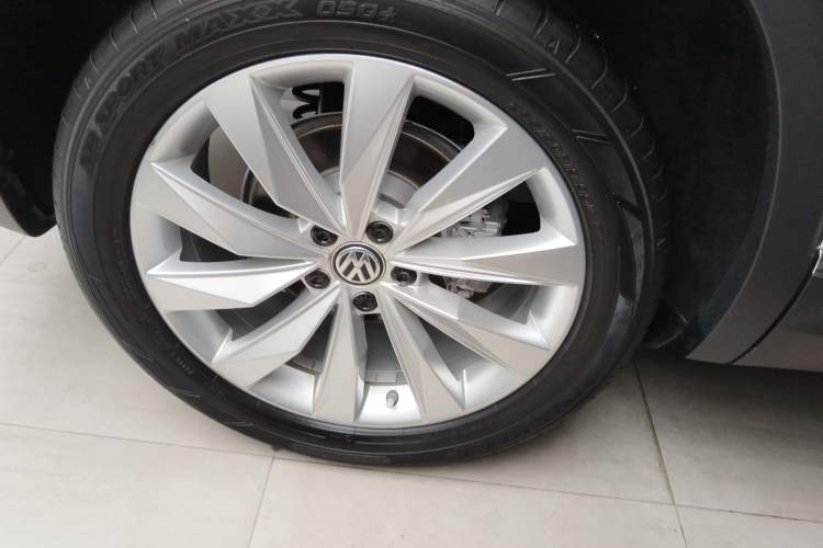 Used Volkswagen Tayron 2020 330TSI Two-Wheel Drive Luxury Connected Pro Edition
