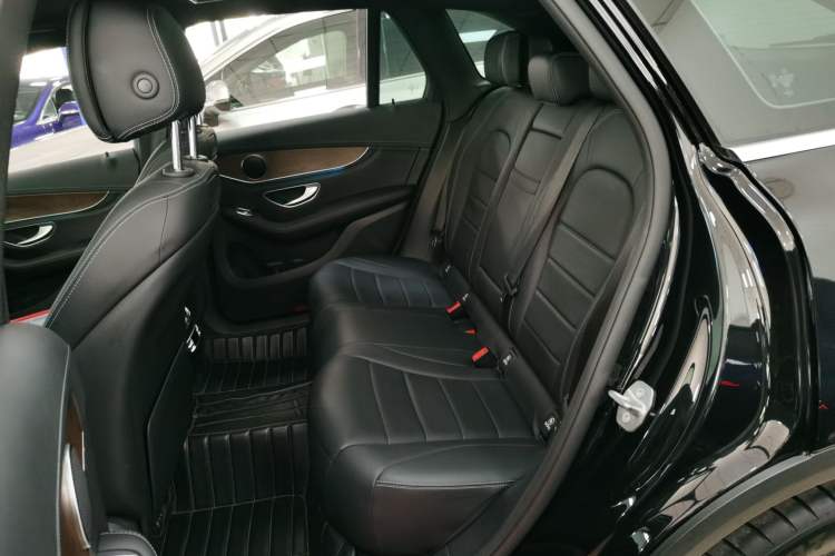 Used Mercedes-Benz GLC 2019 GLC 300 L 4MATIC Dynamic Model