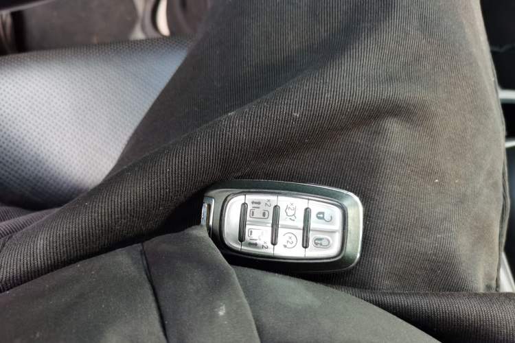 Used Chrysler Grand Voyager 2017 3.6L Premium Edition
