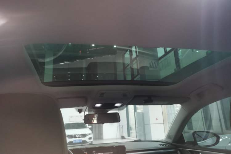 Used Volkswagen Lamando 2022 Lavida L 280TSI DSG Cool & Spicy Edition
