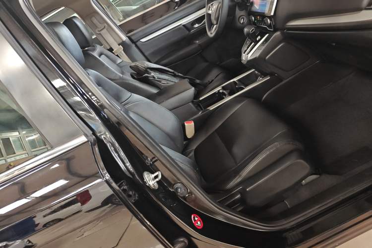 Used Honda CR-V 2017 240TURBO CVT 2WD Comfort Version
