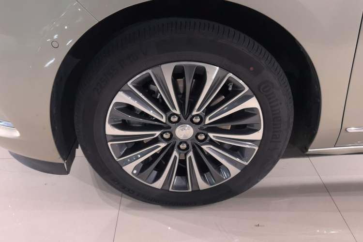 Used Buick GL8 2022 ES Landtrek 653T Flagship Model
