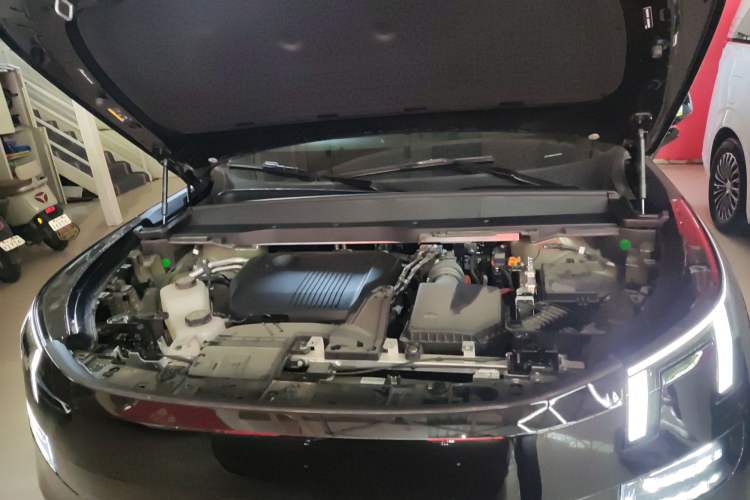 Used Lynk & Co 900 2025 1.5T Ultra
