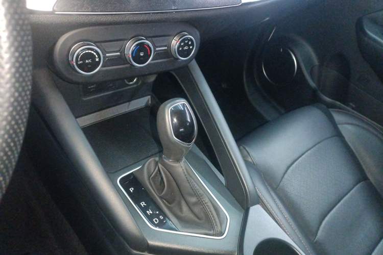 Used Dongfeng Fengon 500 2022 1.5L CVT Enjoyment Version
