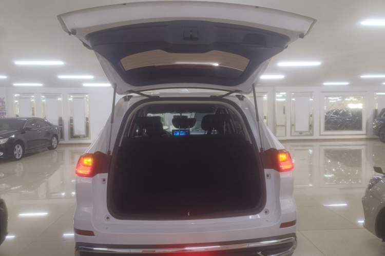 Used Haval M6 2021 PLUS 1.5T DCT Elite Smart Connectivity Model
