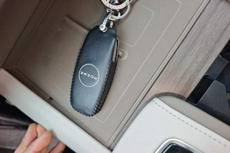 Used Roewe RX9 2023 2.0T Two-Wheel Drive Enjoyment Version
