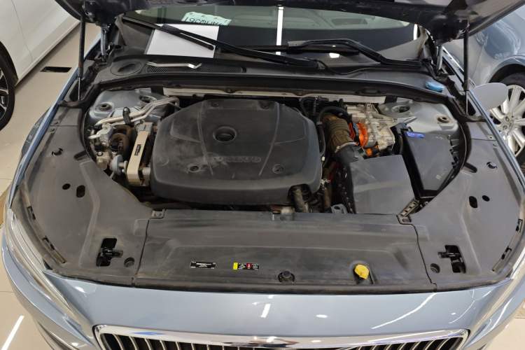 Used Volvo S90 New Energy 2019 T8 E-Drive Hybrid Intelligent Luxury Version China V Standard
