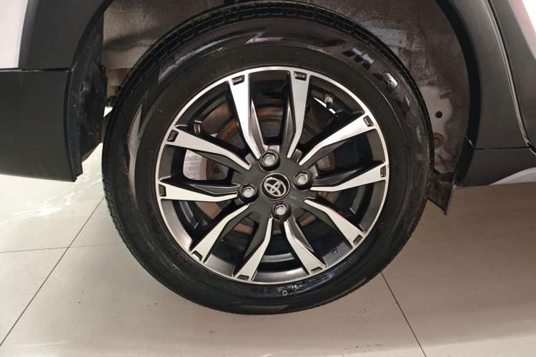 Used Toyota YARiS L 2021 X-Trail 1.5L CVT Luxury Edition
