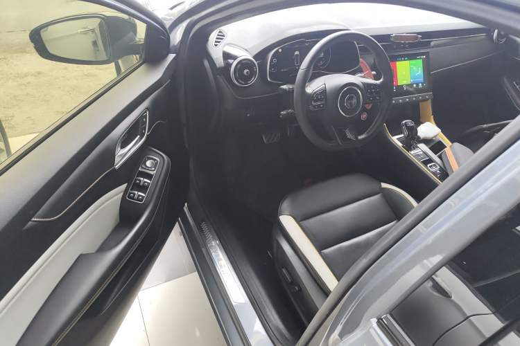 Used MG 6 2021 Pro 1.5T Automatic Trophy Luxury Edition
