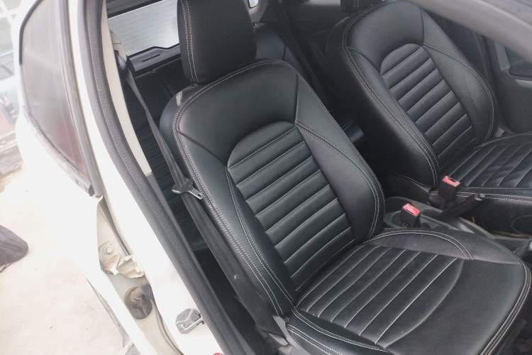 Used Ford EcoSport 2013 1.5L Automatic Fashion Model
