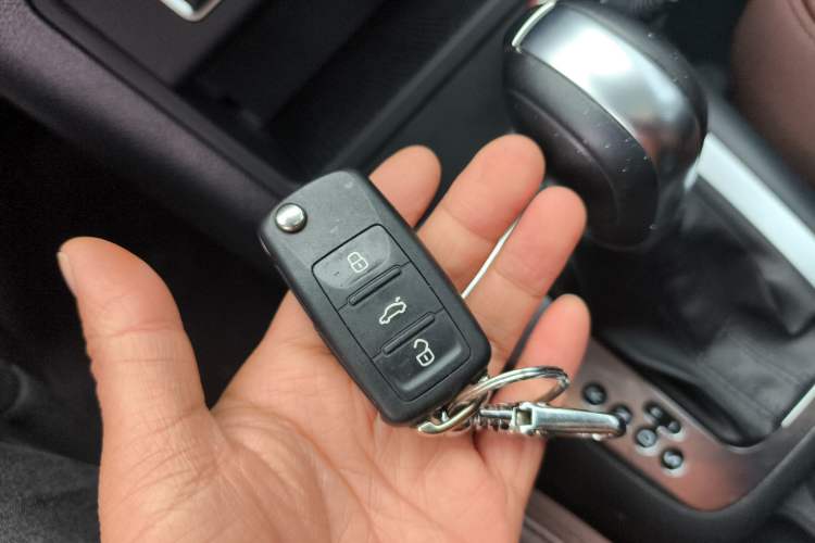 Used Volkswagen Tiguan 2015 1.8TSI Automatic All-Wheel-Drive Luxury Model