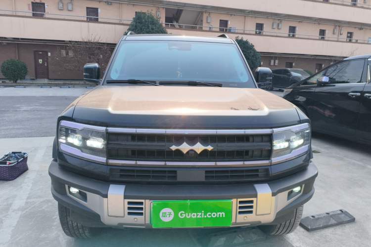 Used  Leopard 5 2023 Navigator Edition