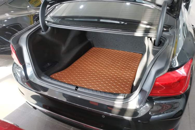 Used BMW 5 Series 2019 Facelifted 525Li Luxury Package
