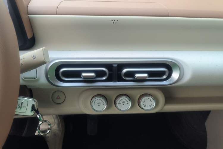 TDK.VehicleDetails.img