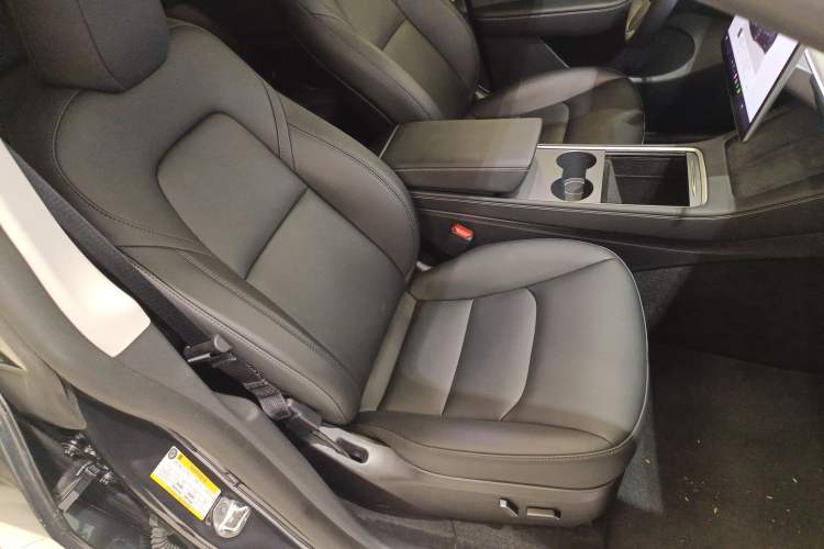 Used Tesla Model Y 2024 Rear-Wheel-Drive Version
