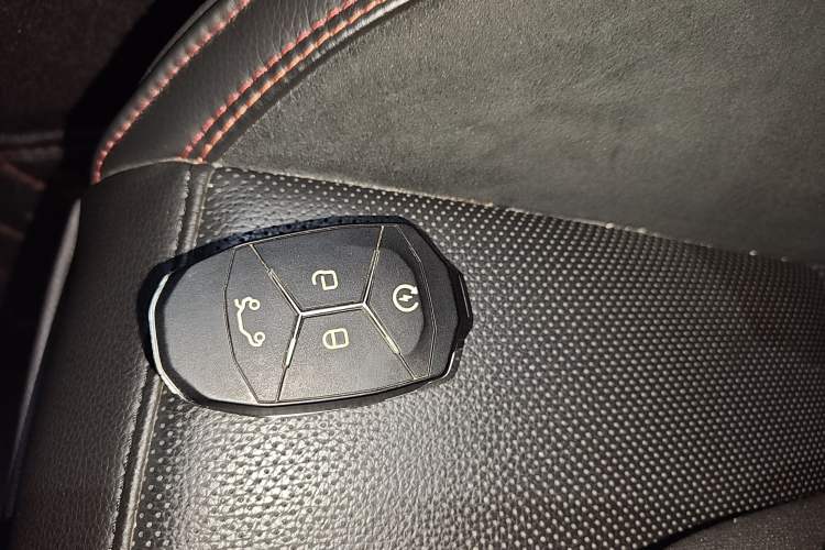 Used Lynk & Co 01 2017 2.0T Four-Wheel Drive Pro Edition
