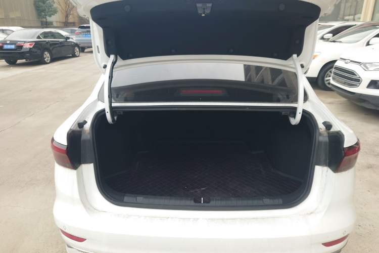 Used Geely Auto Emgrand 2025 4th Generation 1.5L CVT Luxury Version
