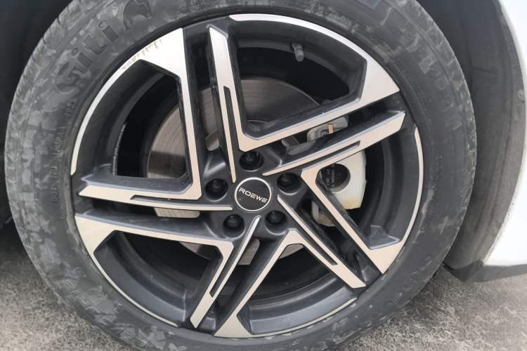 Used Roewe D7 2023 DMH 125km Flagship Edition
