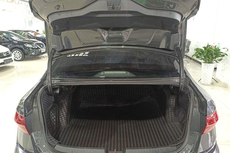 Used Volkswagen Sagitar 2022 280TSI DSG Excellence Edition
