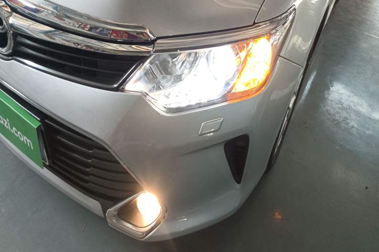 Used Toyota Camry 2015 2.5G Luxury Navigation Edition