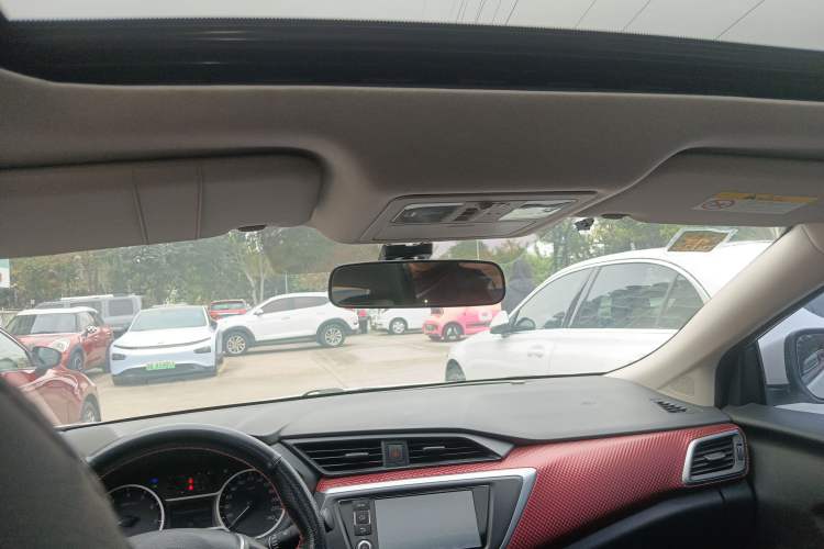 Used Nissan Lannia 2016 1.6L CVT Smart Cool Edition