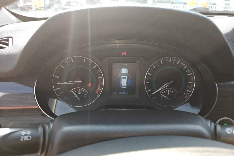 Used Haval H2 2016 Red Label 1.5T Manual Two-Wheel Drive Elite Model
