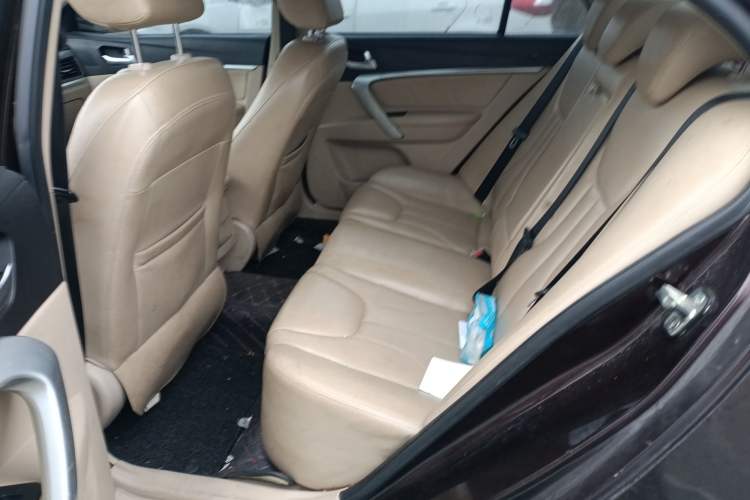 Used Geely Auto Emgrand 2017 Sedan Million Edition 1.5L Manual Luxury Model
