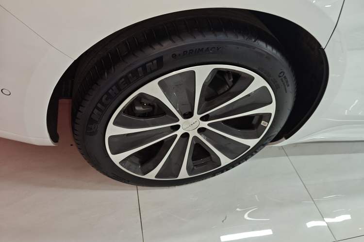 Used Hima Luxeed S7 2024 Pro Model
