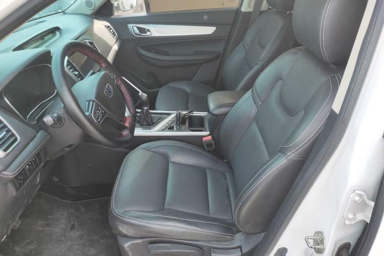 Used Geely Auto Vision X6 2018 1.8L Manual 4G Connect Luxury Edition
