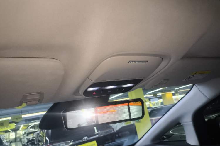 Used XPeng X9 2024 702 Ultra-Long Range Max
