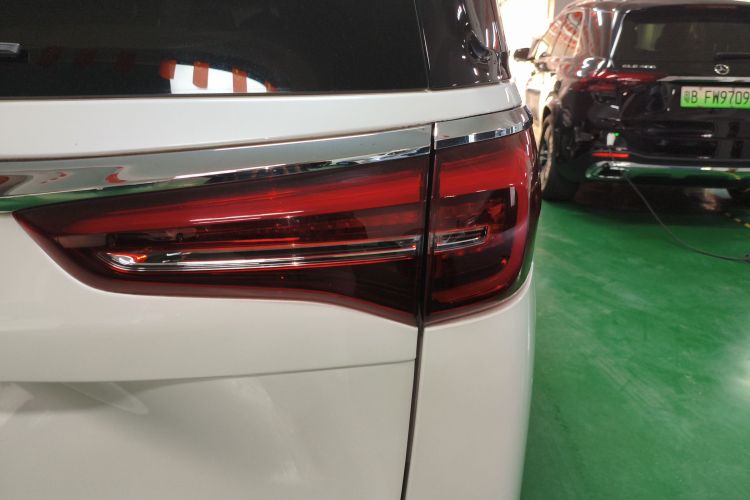 Used Buick GL8 2022 ES Landtrek 653T Luxury Edition
