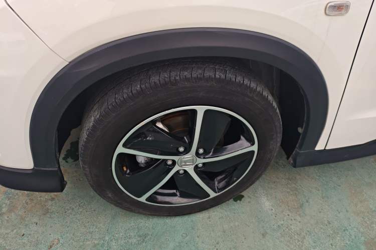 Used Honda Vezel 2020 1.5L CVT Pioneer Edition
