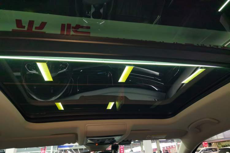 Used Volkswagen Passat 2023 Facelift 330TSI Luxury Edition
