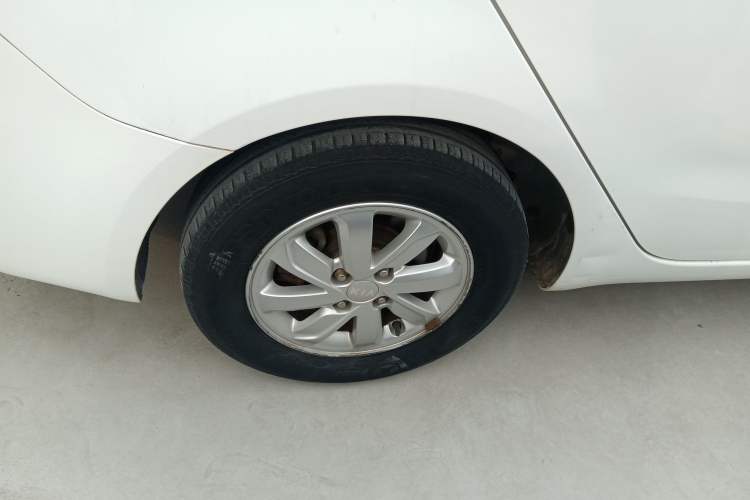 Used Kia K2 2015 Sedan 1.4L MT GLS