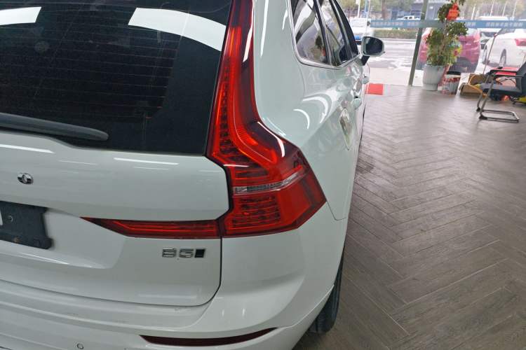Used Volvo XC60 2022 B5 4x4 Zhiyi Luxury Edition