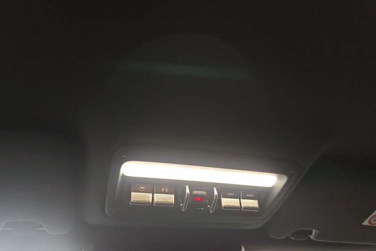 Used iCAR V23 2025 501 Four-Wheel Drive Intelligent Driving Version