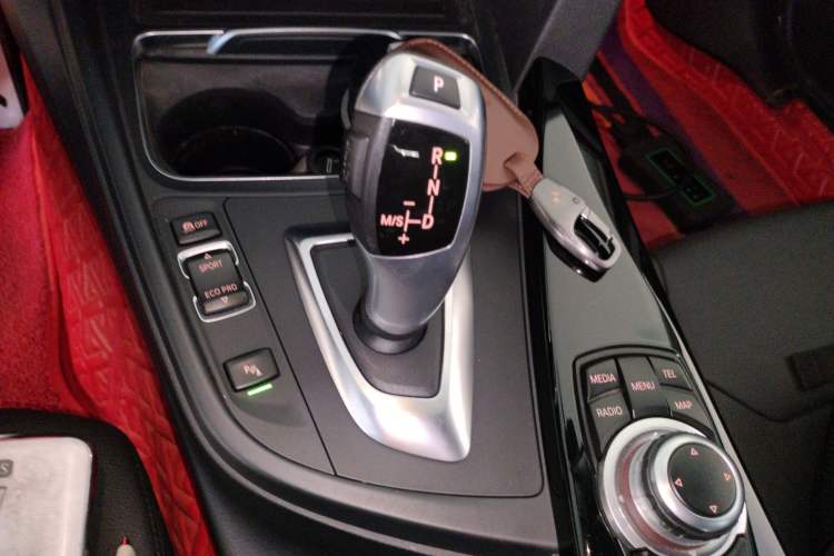 Used BMW 3 Series 2016 320Li Fashion Model
