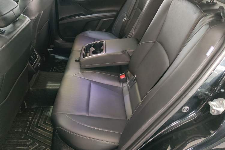 Used Toyota Camry 2024 2.0G Prestige Edition