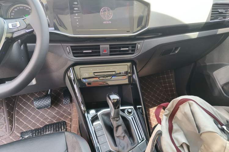 Used Volkswagen Tayron 2020 330TSI Two-Wheel Drive Luxury Smart Connectivity Version
