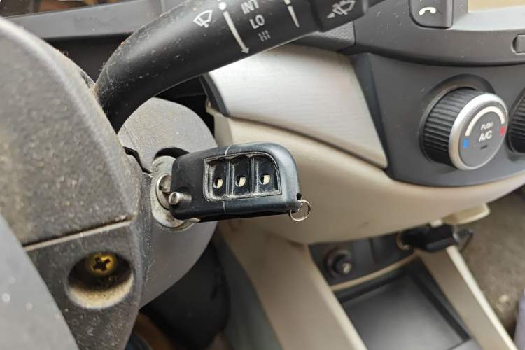 Used Changan Alsvin V5 2012 1.5L Manual Sport Version China IV Standard