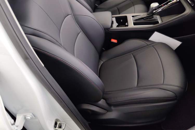 Used Roewe i5 2024 1.5L CVT Luxury Edition
