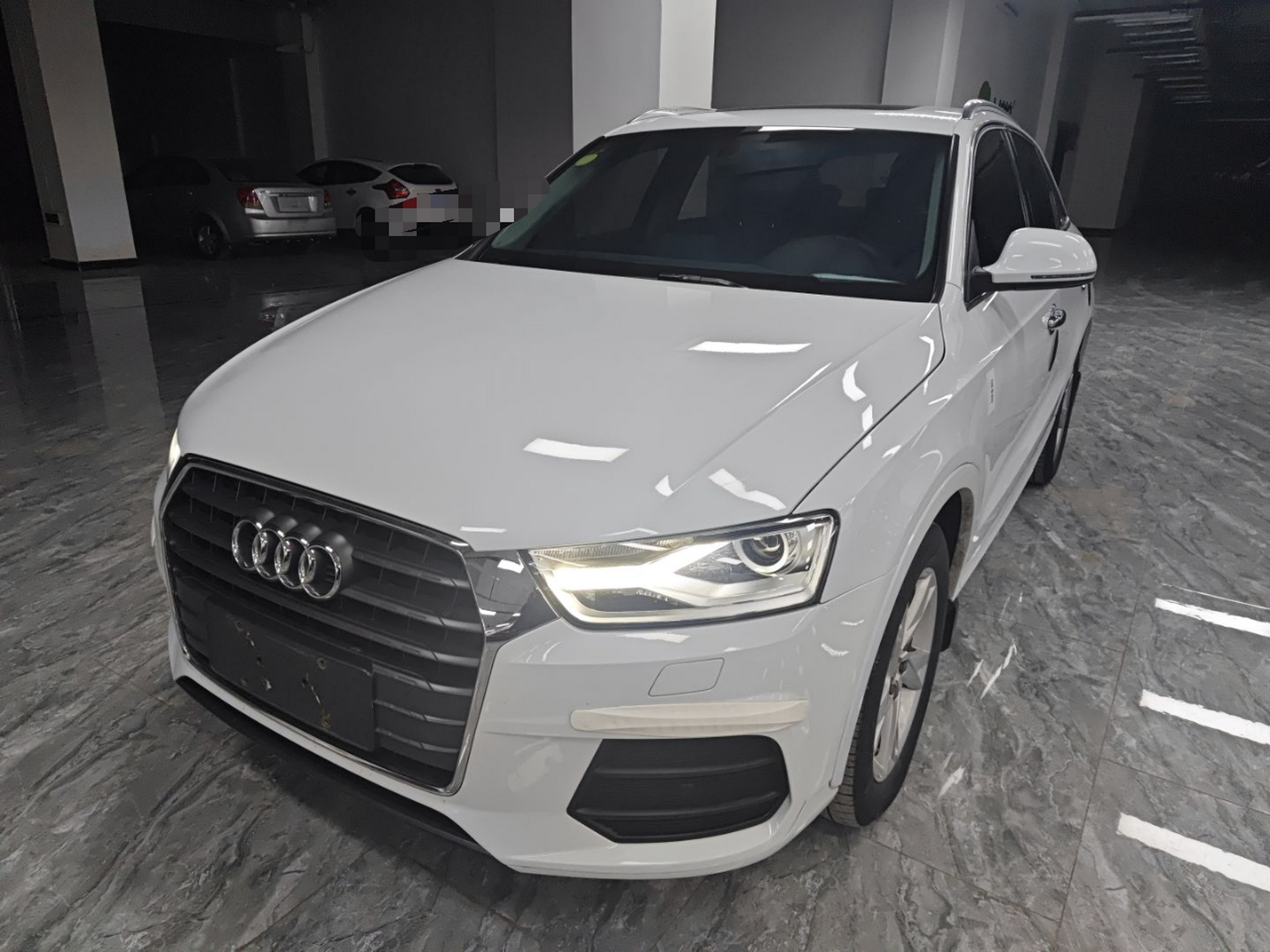 Под передней частью автомобиля