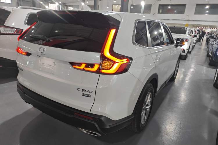 Used Honda CR-V 2023 240TURBO Two-Wheel-Drive Luxury Version 5 Seats