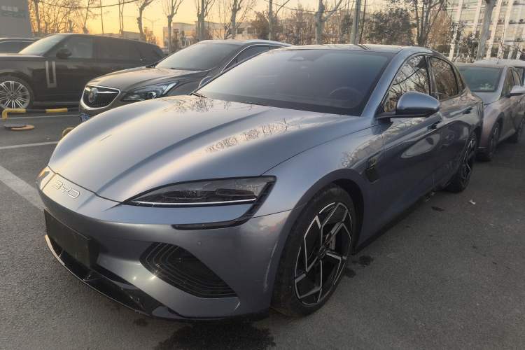 Used BYD Seal 2022 700 km Long-Range Rear-Wheel-Drive Version