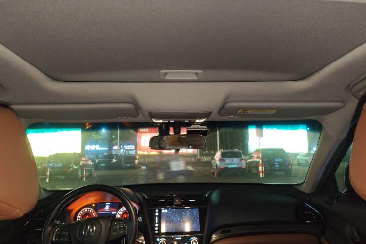 Used Acura CDX 2016 1.5T Two-Wheel Drive Deluxe Edition