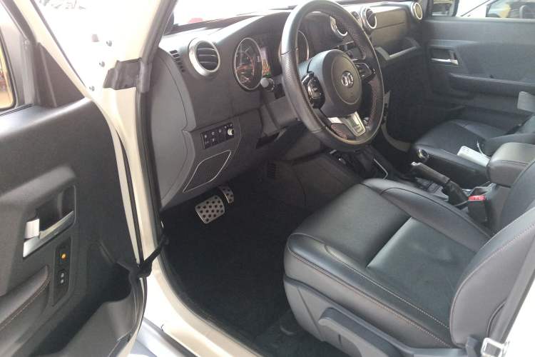 Used BAIC Off-Road BJ40 2016 40L 2.3T Automatic All-Wheel Drive Premium Edition