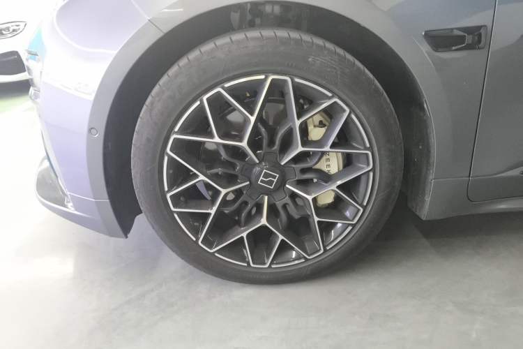 Used Zeekr 001 2024 WE Edition 100 kWh Rear-Drive