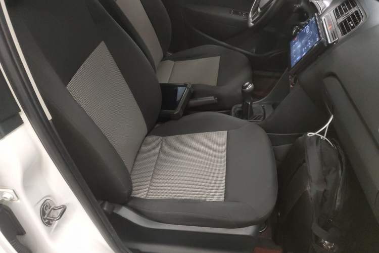 Used Volkswagen Polo 2016 1.4L Manual Fashion Model
