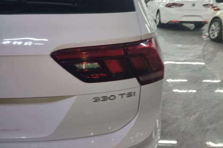 Used Volkswagen Tiguan L 2021 330TSI Automatic Two-Wheel Drive R-Line Enhanced Edition
