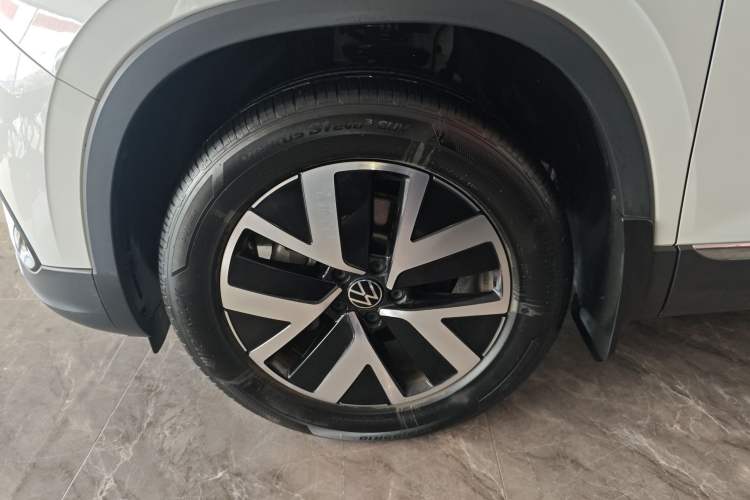 Used Volkswagen Tayron 2023 330TSI Two-Wheel-Drive Luxury Plus Advanced Version
